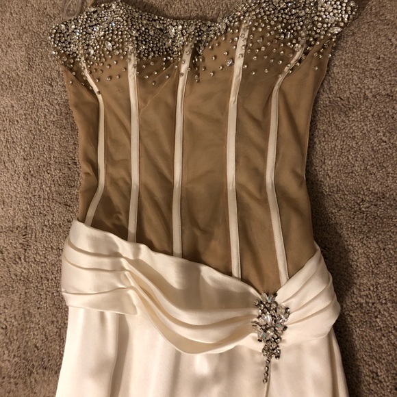 Size 2 pageant/formal gown-Prom - Picture 5 of 8