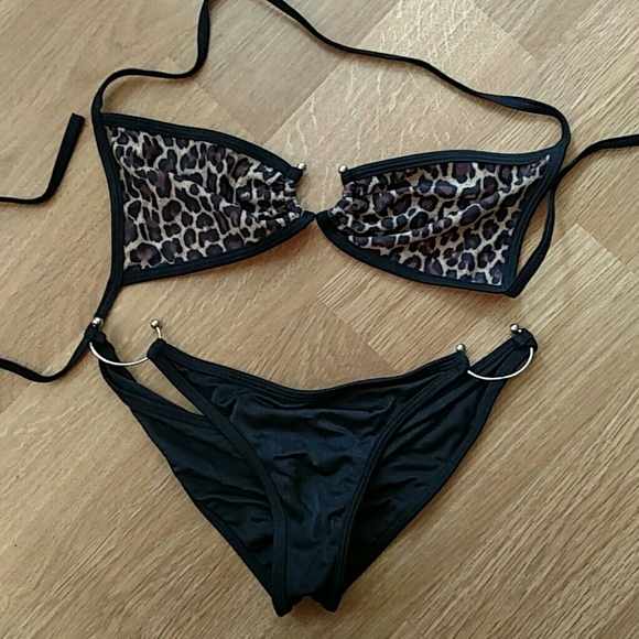 Scrunch butt Leapord Bikini