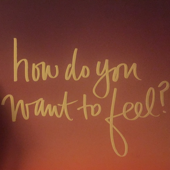 Meet your Posher, Carolyn - Picture 1 of 1