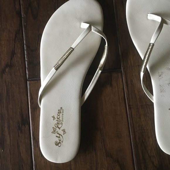 NWOT White Dressy Flip Flops