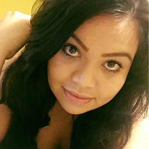 Meet your Posher, Yessica