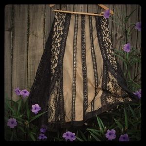 Free people-Beautiful black lace/ beige skirt