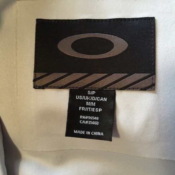 💢Donated💢 Oakley jacket - Picture 4 of 4