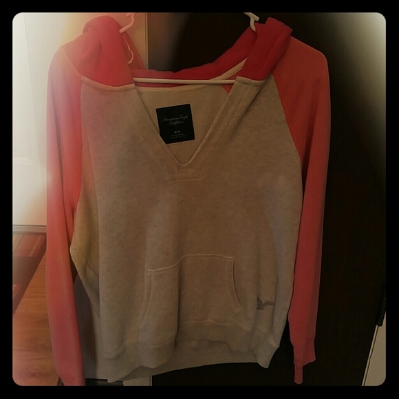 Pullover sweater with hood