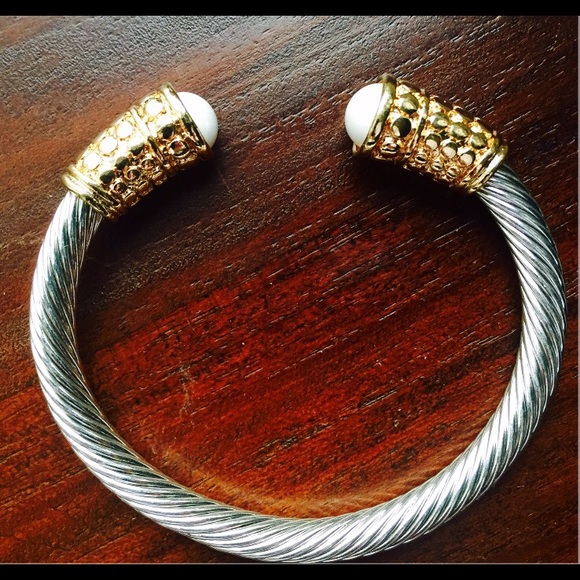 SOLD Designer Cable Bracelet ~ New - Picture 2 of 2
