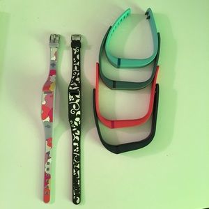 6 Fitbit Flex bands 2 French Bull 4 Fitbit size SM
