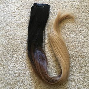 Ombré Black Caramel Blonde 23" hair extensions