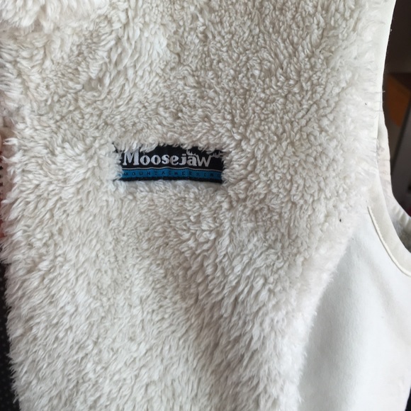 Moosejaw Fleece Vest - Picture 2 of 3