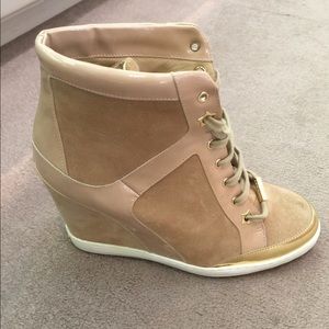 Nwt jimmy choo wedge