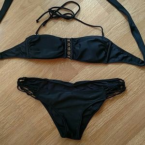 Black bikini