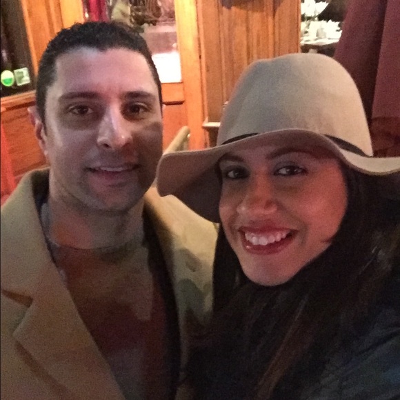 Meet your Posher, Clarissa - Picture 1 of 1