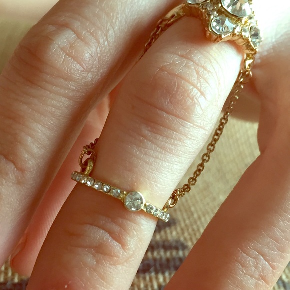 Mia Gianni Jewelry - Midi Ring Phalanx Slave Ring Swarovski Crystals