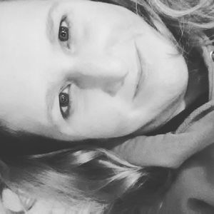 Meet your Posher, Angie