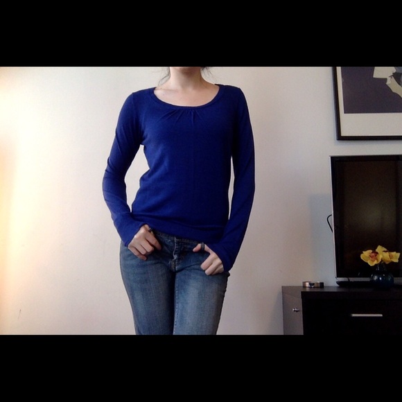 Limited Sweater Top - Picture 1 of 2