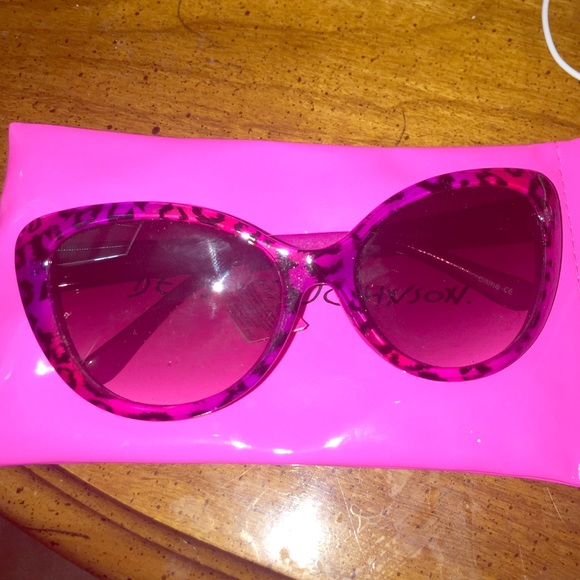 Betsey Johnson fuchsia sunglasses