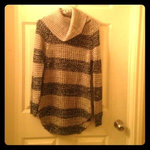 Sweater ✨NWT ✨