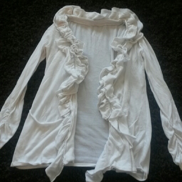 Ruffled edge cardican