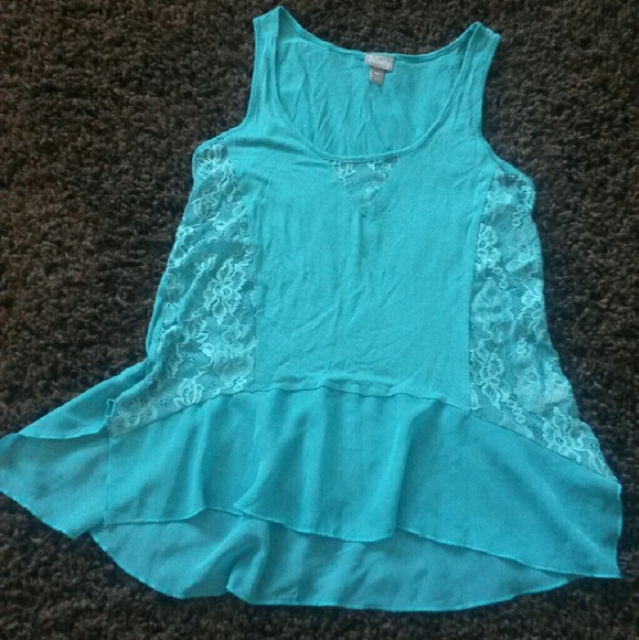 Blue lace flow tank