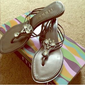 Sandals! It's almost spring break!👙🍹🍹🍹🎉🎉