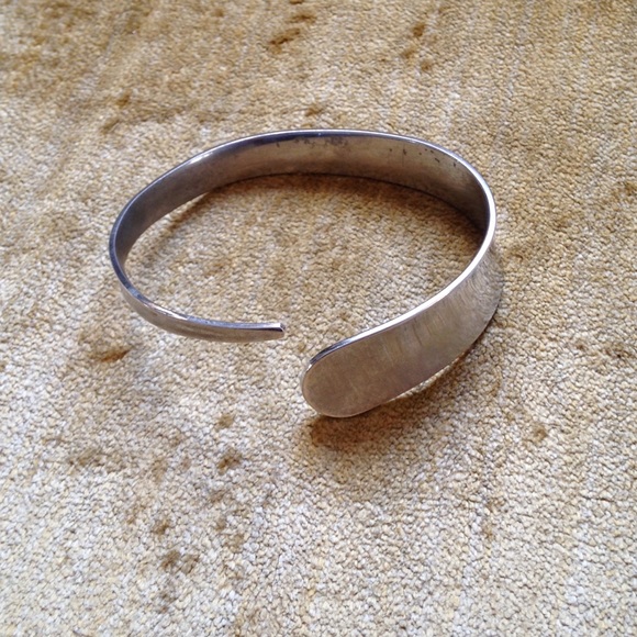 Silver bangle bracelet