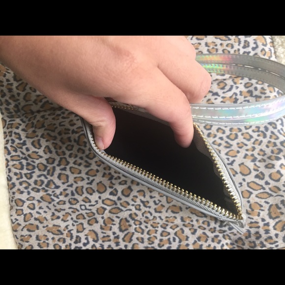 HOLOGRAPHIC UNICORN PURSE - Picture 2 of 4