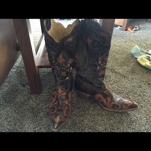 Corral brown inlay 9B cowboy boots