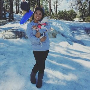 Meet your Posher, Holly