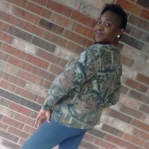 Meet your Posher, Sherrie