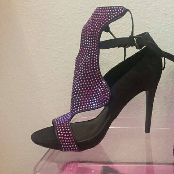 Bedazzled Heels - Picture 2 of 2