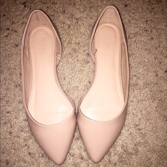 Nude Flats