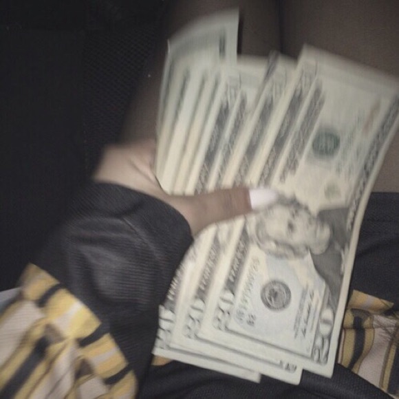 Meet your Posher, Liz