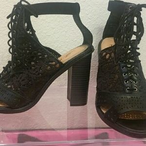 Cut out lace booties