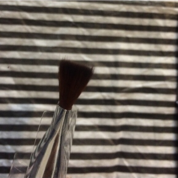 Pro Contour Makeup Brush - Picture 2 of 3