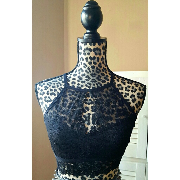 ❗LAST ONE❗Lace open back crop bralette - Picture 2 of 4