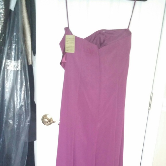 Formal gown. REDUCED FROM $50 - Picture 2 of 4