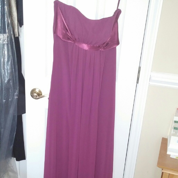 Formal gown. REDUCED FROM $50 - Picture 3 of 4