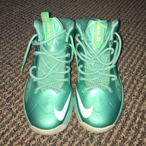 Mint lebrons *sold - Picture 1 of 3