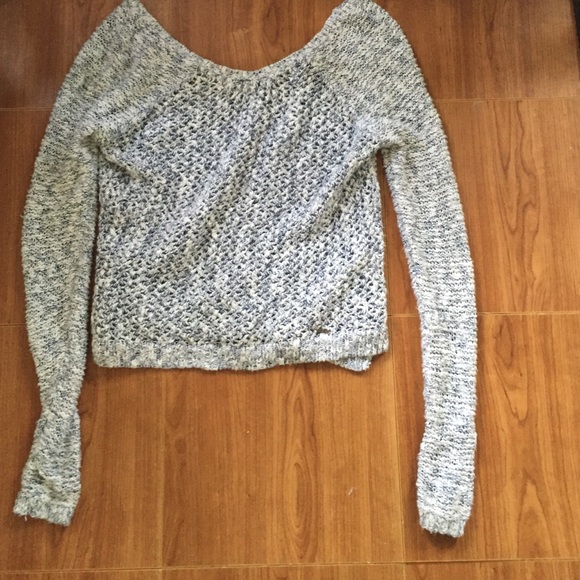 Abercrombie sweater ❄️BLOWOUT SALE❄️ - Picture 1 of 2