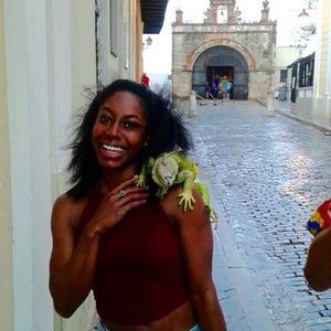 Meet your Posher, Alexia