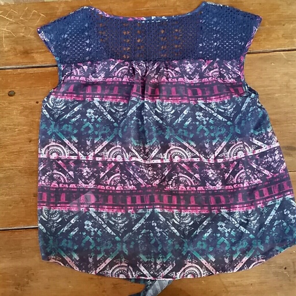 Button down blouse - Picture 2 of 2