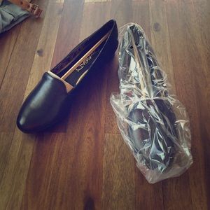 NWT Bromstad for Naturalizer Black loafers