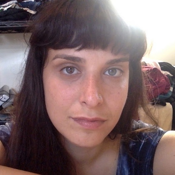 Meet your Posher, Lauren