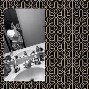 Meet your Posher, Lea