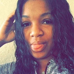 Meet your Posher, Stasha