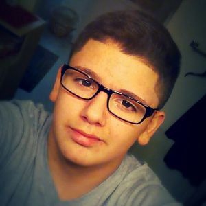 Meet your Posher, Manuel