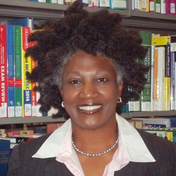 Meet your Posher, Renita - Picture 1 of 1