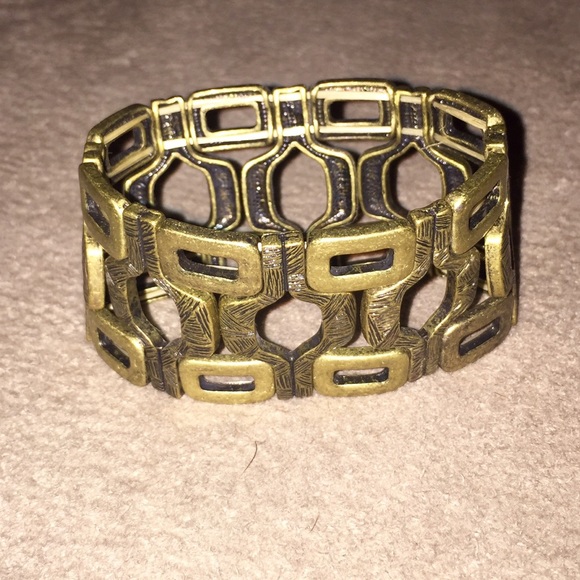 Gold chunky bracelet - Picture 1 of 1