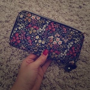 Floral Wallet!