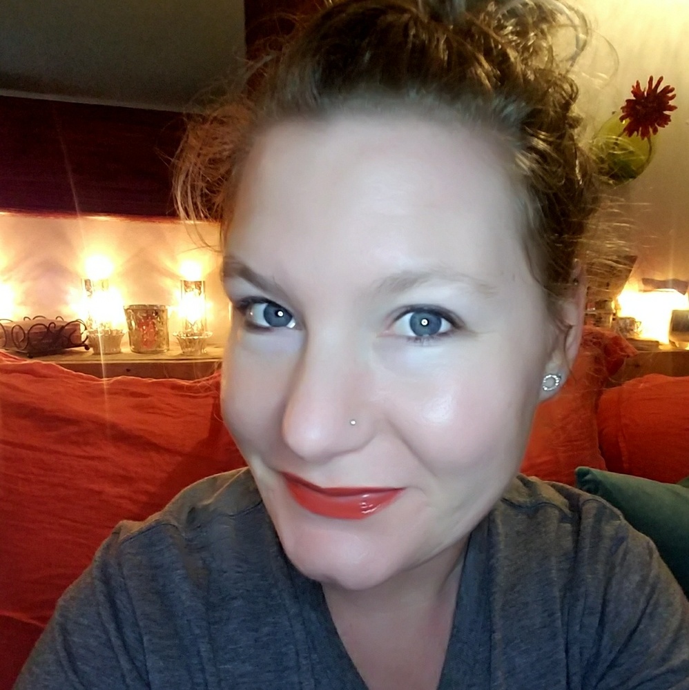 Meet your Posher, Kendra