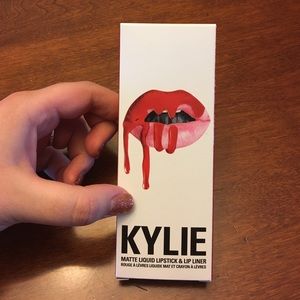 Kylie Lip Kit '22'
